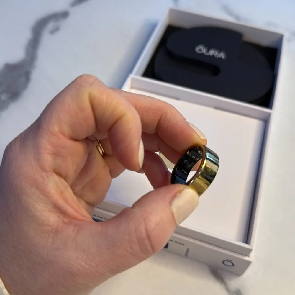 Oura Ring Gen3 Heritage - Gold - Size 8 - Smart Ring